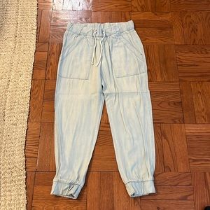 bella dahl Chambray Joggers